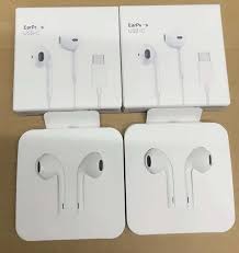 iOS compatible C Earbuds